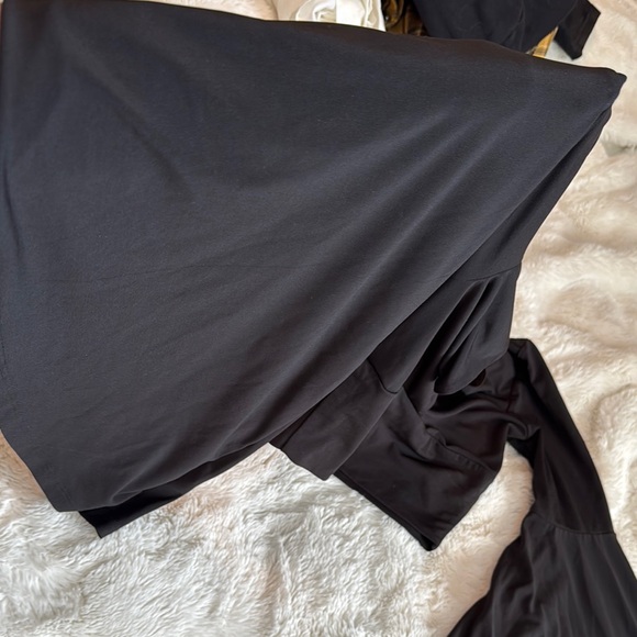 Elegant Black Bell Sleeve Top - Picture 3 of 3